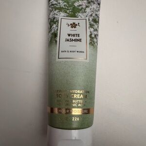 White Jasmine Ultimate Hydration Body Cream